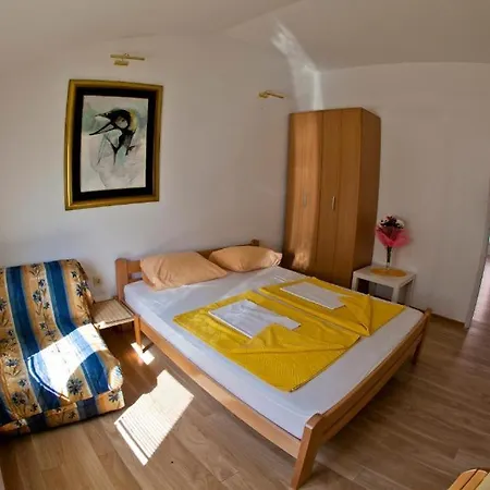 Bonus Lägenhet Budva