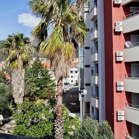 Bonus Lägenhet Budva